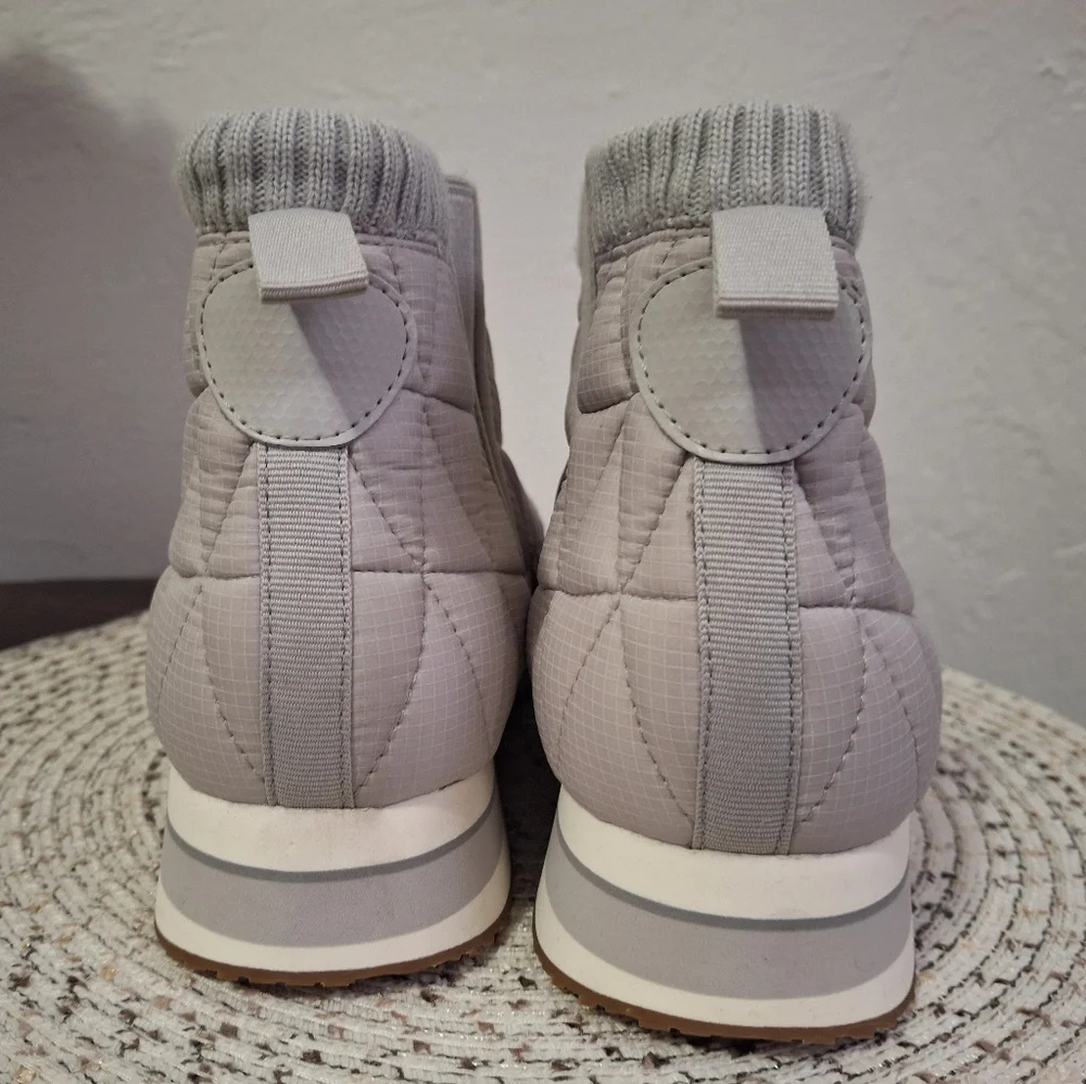 Teva Reember Quilted Gray Women's Ankle Winter Boots Size 9. - Picture 4 of 8